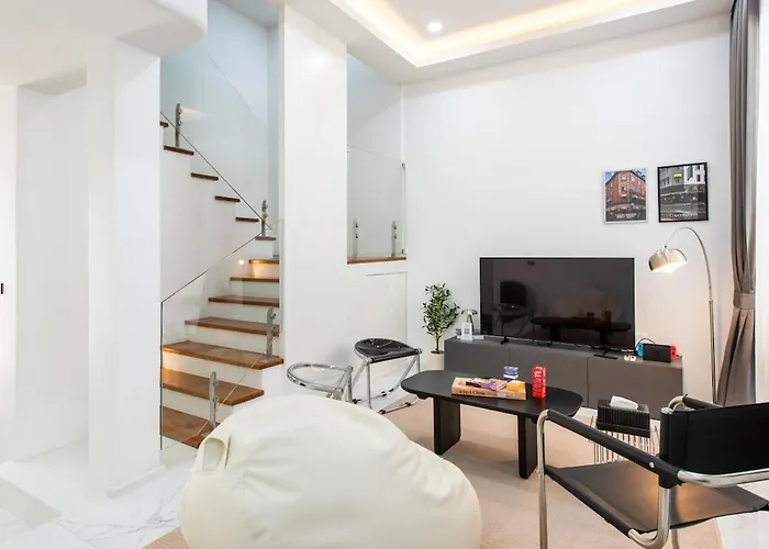 Luxury 4br Game Near Bts Asok Nana 別墅