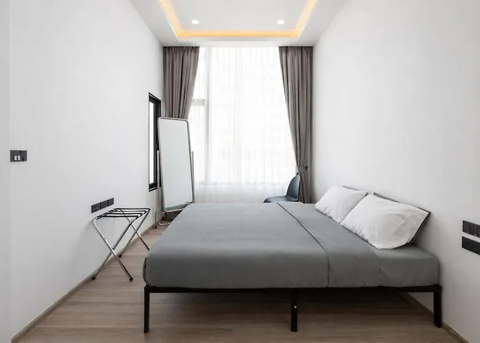 Luxury 4br Game Near Bts Asok Nana 別墅 *