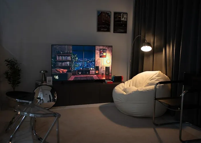 Luxury 4br Game Near Bts Asok Nana 別墅