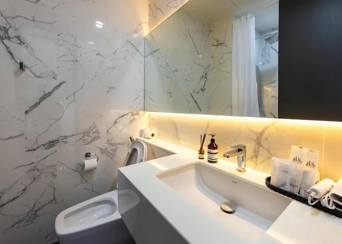 Luxury 4br Game Near Bts Asok Nana * 曼谷