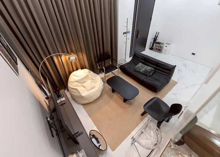 Luxury 4br Game Near Bts Asok Nana Villa Bangkok